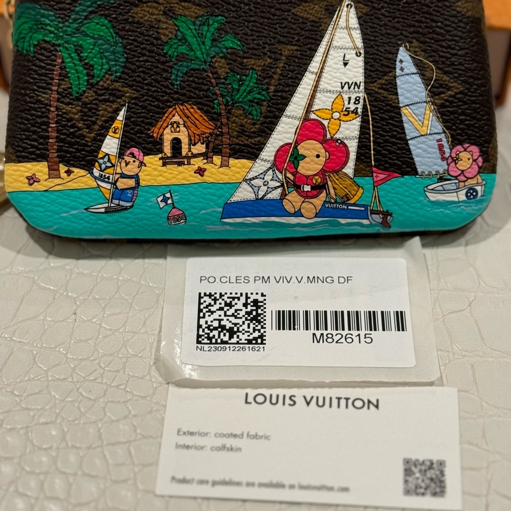 NWT LV Key pouch from Christmas 2023 collection!
